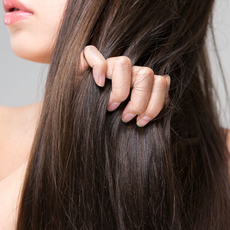 Como restaurar a saúde dos cabelos danificados?