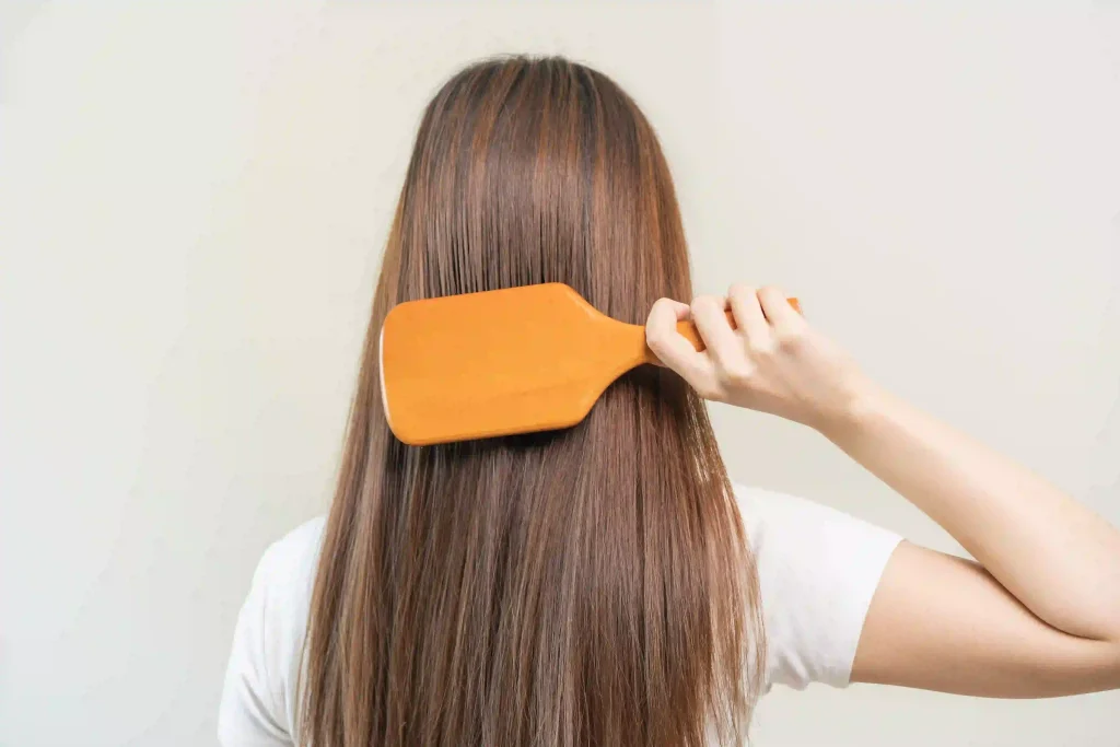 Guia das escovas de cabelo: funções, usos e benefícios